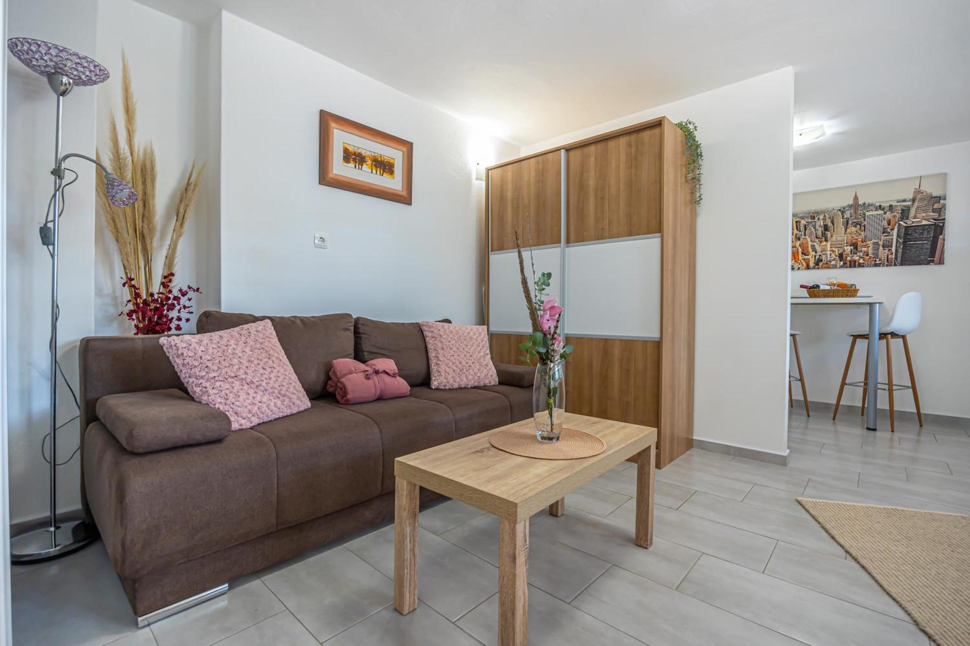 Apartament Alexis *
